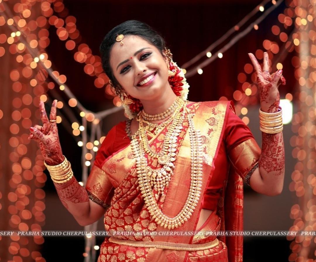 GRACE BEAUTY PARLOUR KARINKALLATHANI