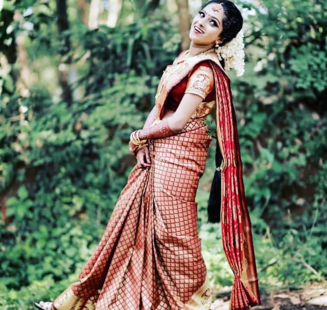 GRACE BEAUTY PARLOUR KARINKALLATHANI